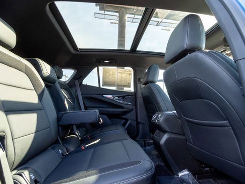 Used 2024 Chevrolet Blazer EV LT image 26