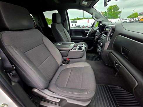 Used 2022 Chevrolet Silverado 1500 Custom AWD/4WD image 38