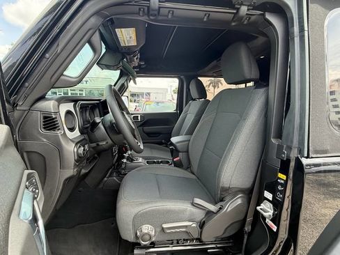 Used 2024 Jeep Wrangler Sport AWD/4WD image 9