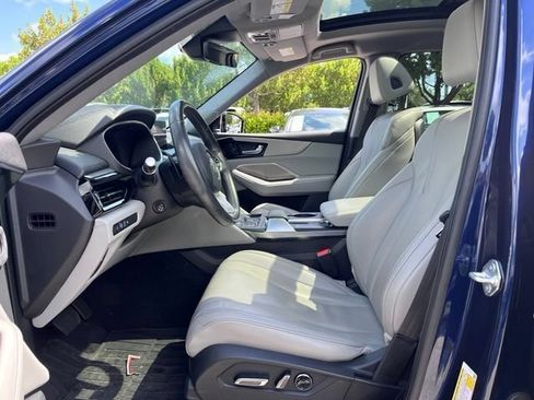 Used 2024 Acura MDX FWD w/ Technology Package image 9