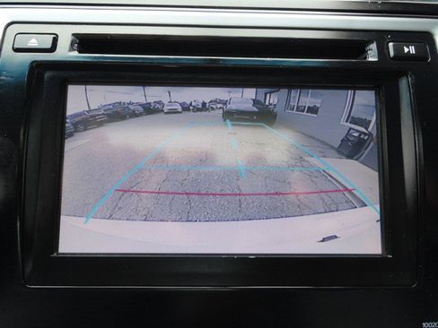 Used 2014 Toyota Camry SE image 14