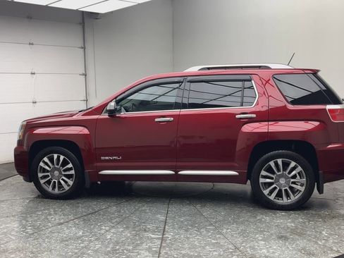 Used 2017 GMC Terrain Denali image 37
