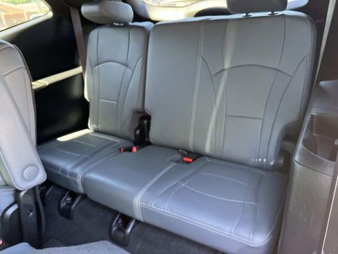 Used 2024 Buick Enclave Premium FWD image 21