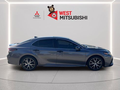 Used 2023 Toyota Camry SE FWD image 6