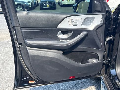 Used 2020 Mercedes-Benz GLS 580 4MATIC image 18