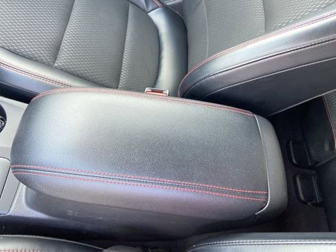 Used 2025 Ford Escape ST-Line AWD/4WD image 47