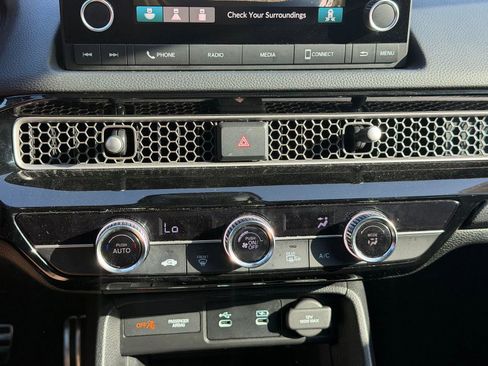 Used 2025 Honda Civic Sport image 6