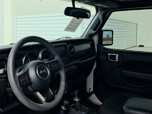 Used 2023 Jeep Wrangler Sport AWD/4WD image 11