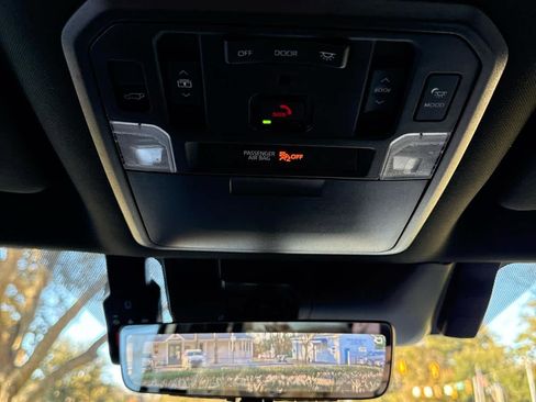 Used 2025 Toyota Sequoia Capstone image 34