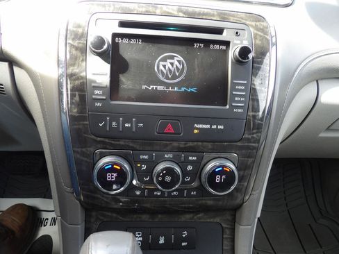 Used 2014 Buick Enclave Convenience image 16