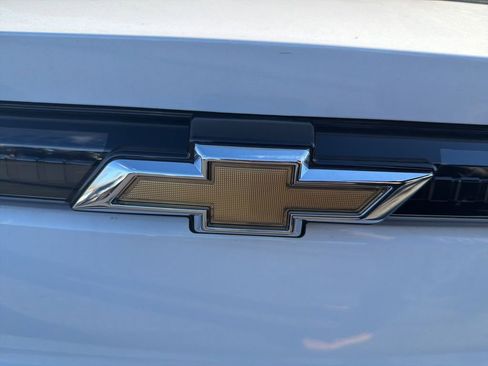 New 2026 Chevrolet Equinox EV LT w/ Comfort Package image 38