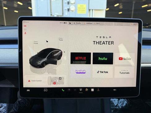 Used 2023 Tesla Model 3 Standard Range image 12