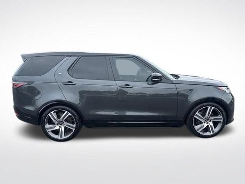 Used 2024 Land Rover Discovery Metropolitan Edition AWD/4WD image 6