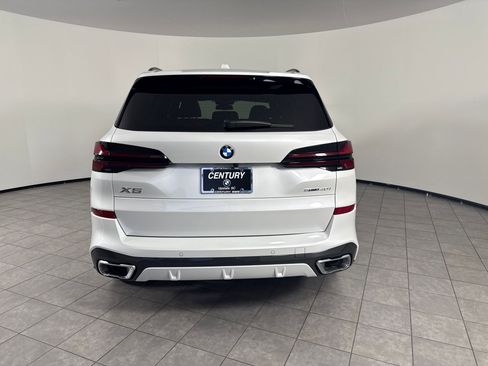 Used 2026 BMW X5 sDrive40i w/ M Sport Package image 9