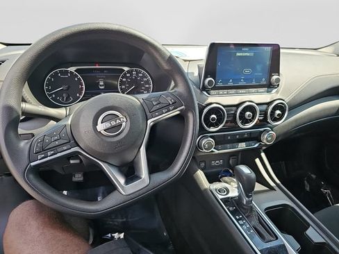 Used 2024 Nissan Sentra SV FWD image 13