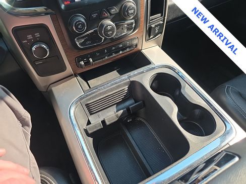 Used 2018 RAM 3500 Laramie w/ Convenience Group image 26