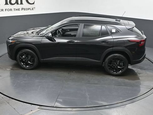 New 2026 Chevrolet Trax LT w/ Driver Confidence Package FWD image 21