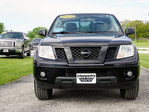 Used 2020 Nissan Frontier SV w/ Midnight Edition Floor Mats AWD/4WD image 3