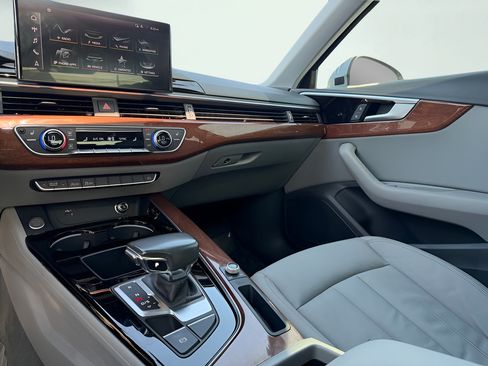 Used 2020 Audi A4 2.0T Premium FWD image 54