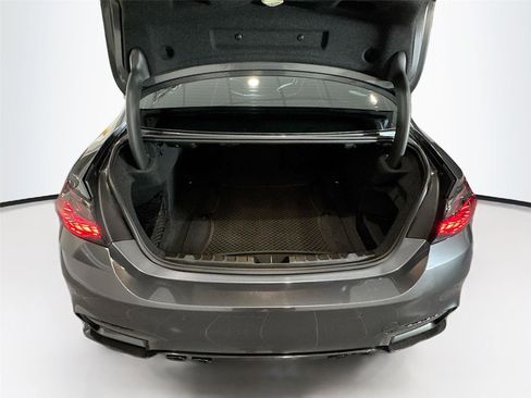 Used 2019 BMW M4 Coupe w/ Competition Package RWD image 19