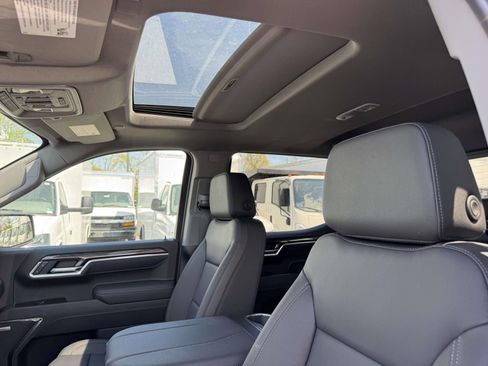 New 2026 Chevrolet Silverado 1500 LTZ w/ LTZ Premium Package AWD/4WD image 25