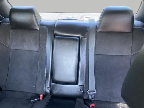 Used 2017 Dodge Challenger R/T Scat Pack RWD image 3