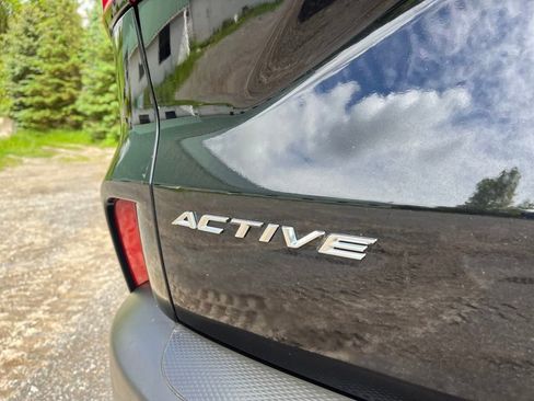 Used 2024 Ford Escape Active AWD/4WD image 9