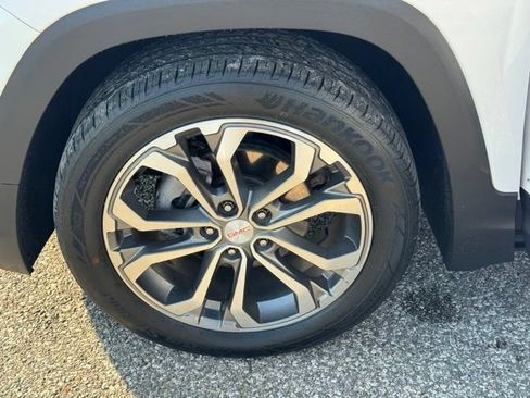 Used 2020 GMC Terrain SLT w/ Preferred Package AWD/4WD image 19