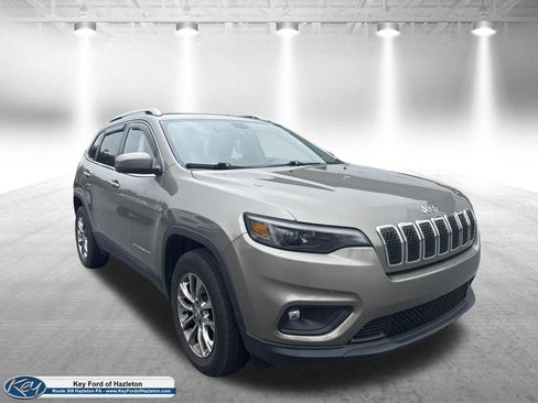 Used 2020 Jeep Cherokee Latitude Plus w/ Comfort/Convenience Group AWD/4WD image 1