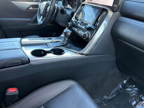 Used 2024 Lexus LX 600 F Sport AWD/4WD image 18