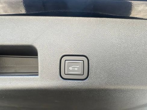New 2026 Chevrolet Traverse LT w/ Driver Confidence Package FWD image 30