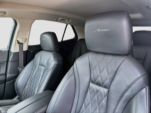 Used 2023 Buick Envision Avenir AWD/4WD image 11