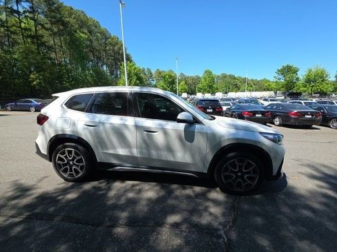 Used 2025 BMW X1 xDrive28i w/ Technology Package image 7