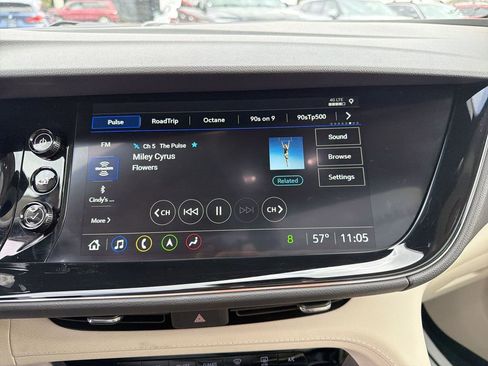 Used 2023 Buick Envision Avenir image 22