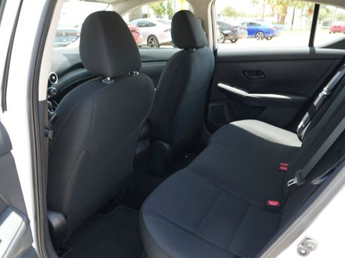Used 2024 Nissan Sentra S FWD image 18