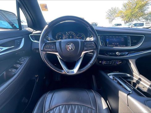 Used 2023 Buick Enclave Avenir w/ Avenir Technology Package AWD/4WD image 5
