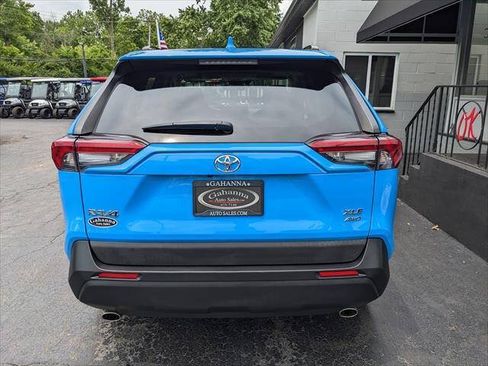 Used 2019 Toyota RAV4 XLE Premium w/ Cold Weather Package AWD/4WD image 4