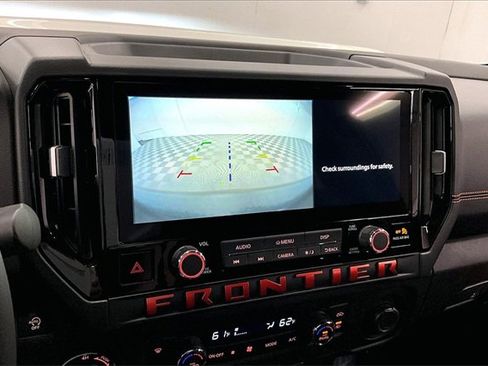 New 2025 Nissan Frontier PRO-4X image 25