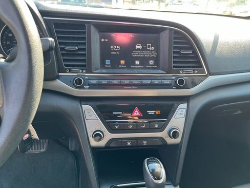 Used 2018 Hyundai Elantra SEL FWD image 12