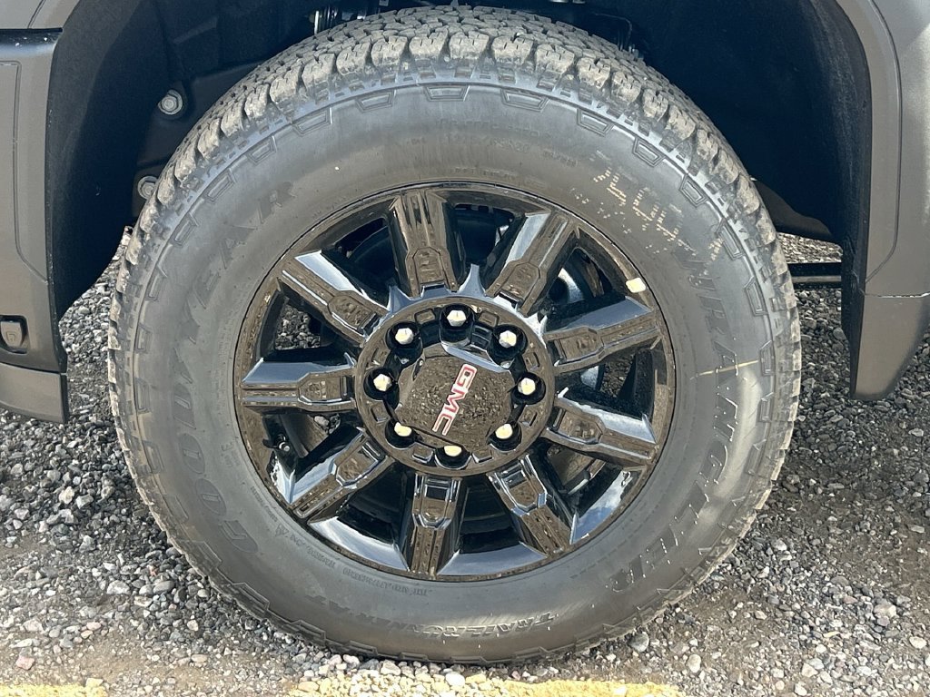 New 2026 GMC Sierra 2500 AT4 w/ AT4 Premium Plus Package AWD/4WD image 33
