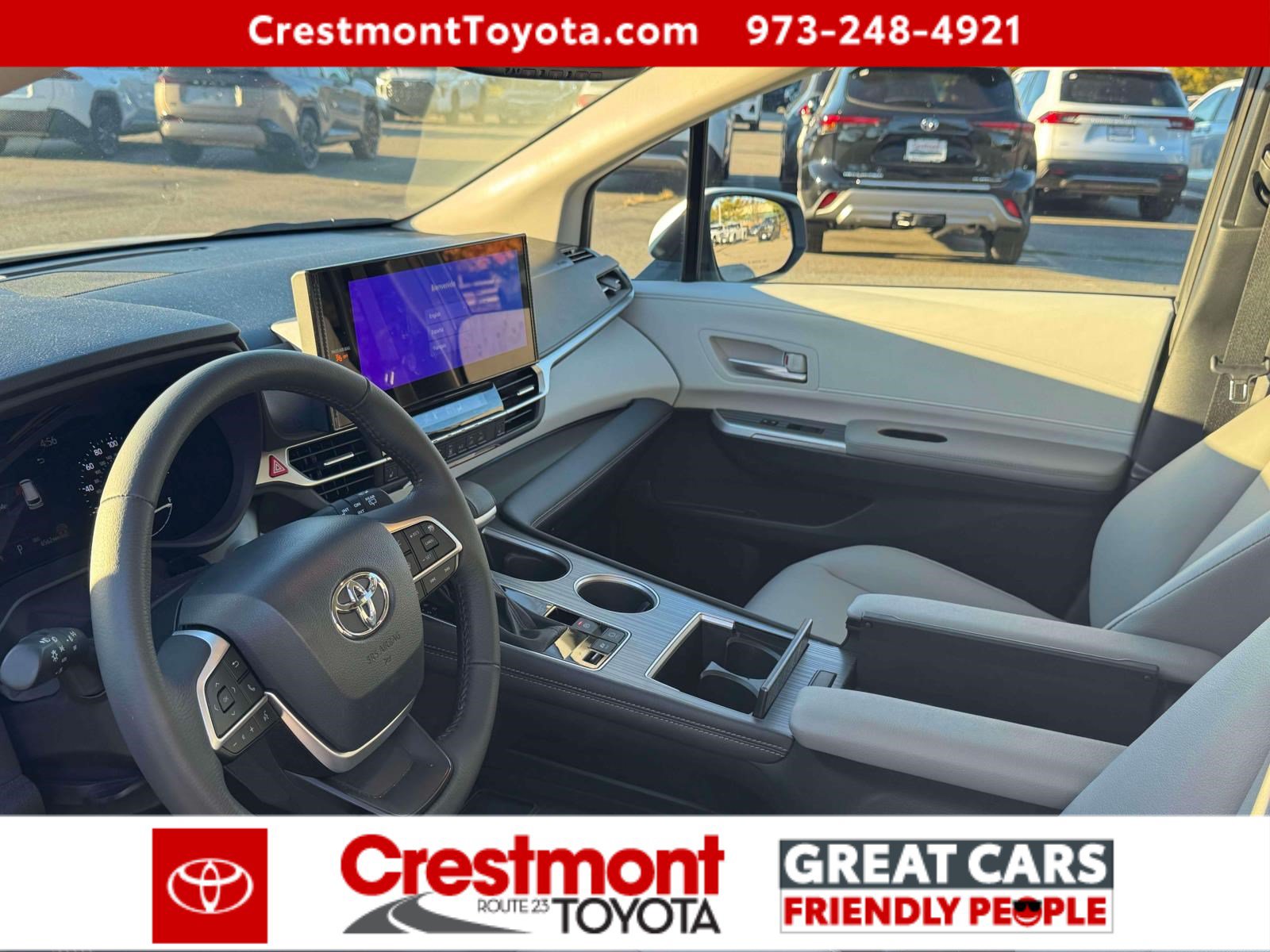 Used 2026 Toyota Sienna XLE AWD/4WD image 15
