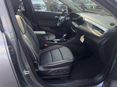 New 2026 Buick Encore GX Avenir w/ Avenir Technology Package image 11