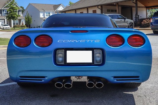 Used 1998 Chevrolet Corvette Coupe w/ Roof Pkg RWD image 7