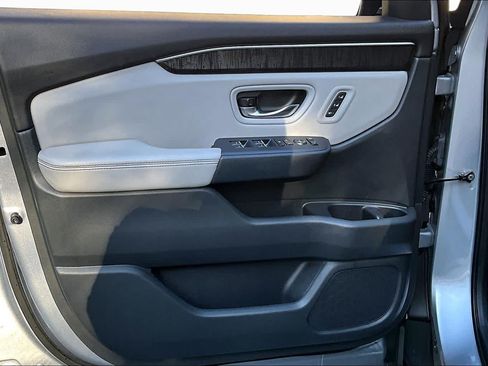 Used 2023 Honda Pilot Elite image 22