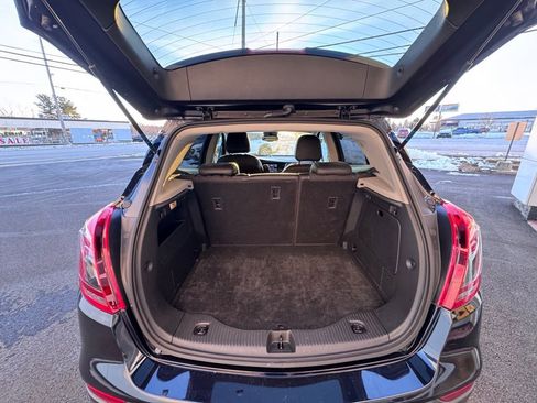 Used 2022 Buick Encore Preferred w/ Safety Package image 29