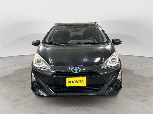 Used 2015 Toyota Prius C One image 8