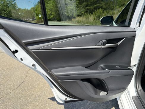 Used 2025 Toyota Camry SE FWD image 21