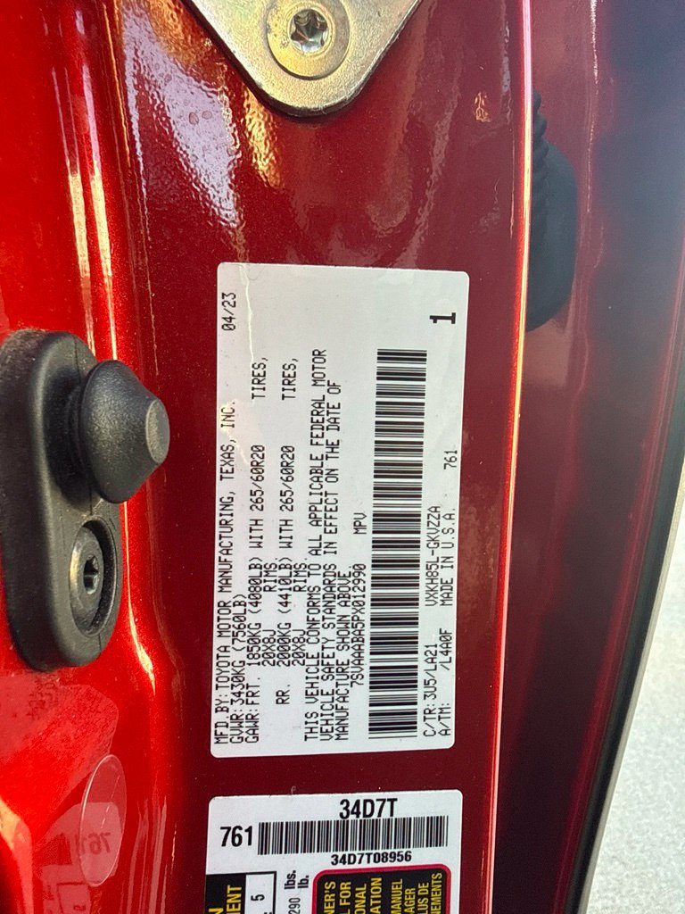 Used 2023 Toyota Sequoia Platinum AWD/4WD image 27
