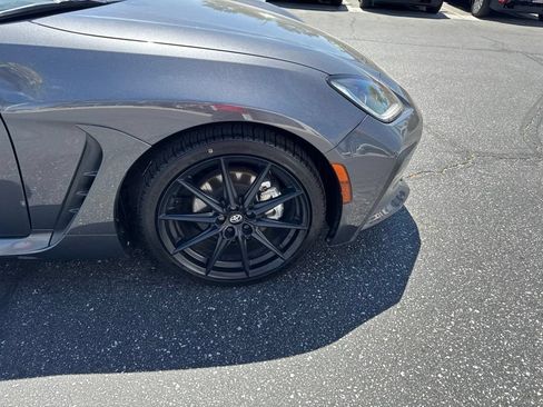 Certified 2022 Toyota GR86 Premium w/ ALL Weather Mat Package (TMS) RWD image 17