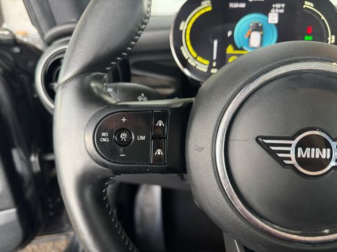 Used 2023 MINI Cooper SE FWD image 24